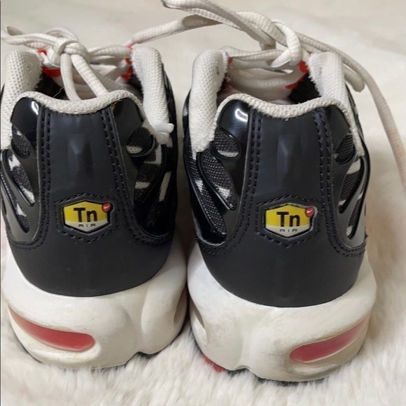 ❤️nike Air Max Plus TN size (6Y) - Picture 6 of 11